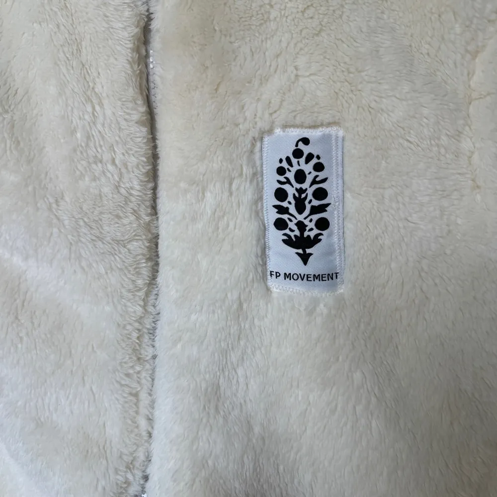 FP Movement vest reversible slope seeker fleece sherpa zip up free people peach - Image 9