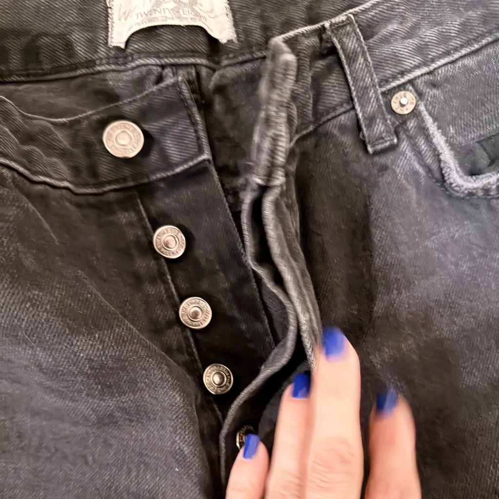 Free People Distressed Maggie Straight Cropped Jeans Women's size 28 mid rise - Image 5