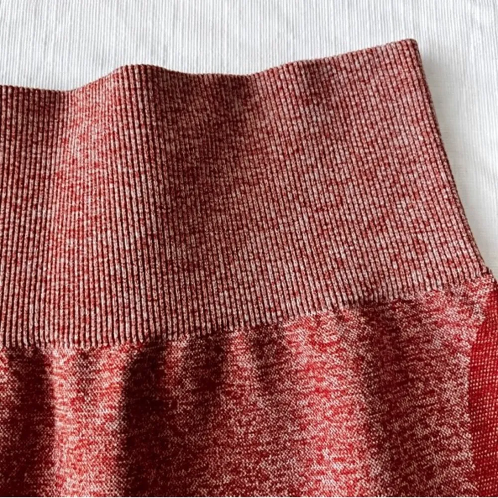 Victorias Secret PINK Seamless Burnt‎ Orange Athletic Leggings - Image 4