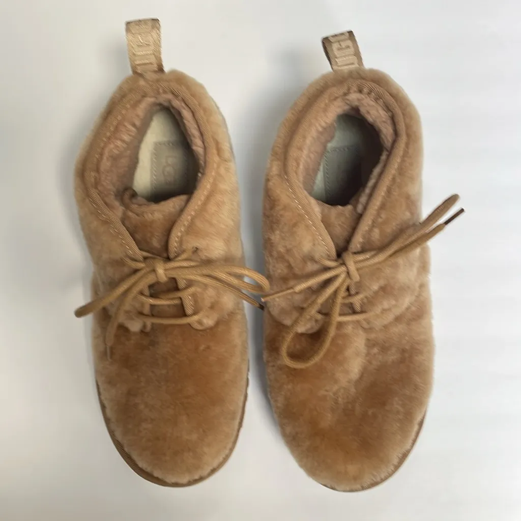 UGG Neumel Cozy Lace Up Fluffy Ankle Chukka Boots in Chestnut Size 9 - Image 9