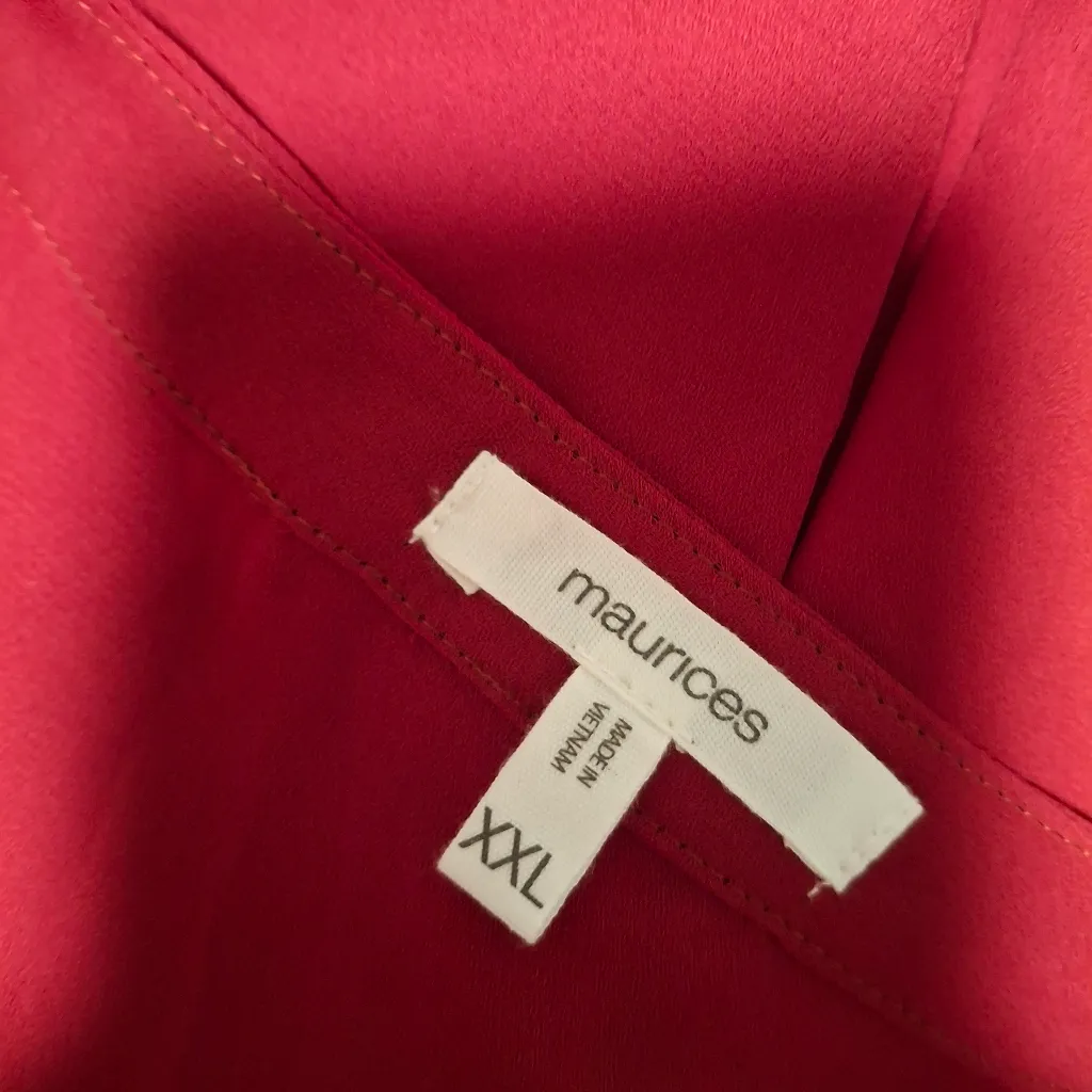 Maurices XXL Women's Red Button-Up Blouse NWOT - Image 8