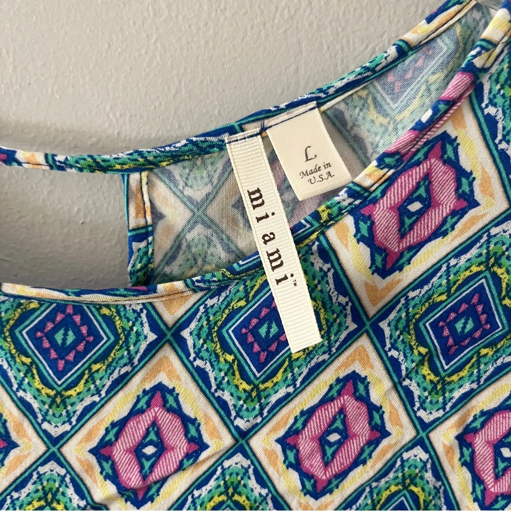 Miami Blue and Pink Geometric Women's Blouse Large - Image 4