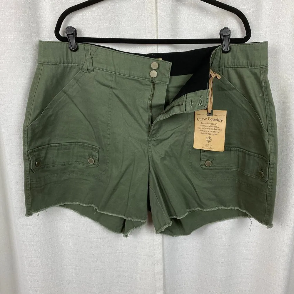 Democracy Lily Pad Green “Ab” Technology High Rise Cargo Shorts Sz.22W NWT - Image 5