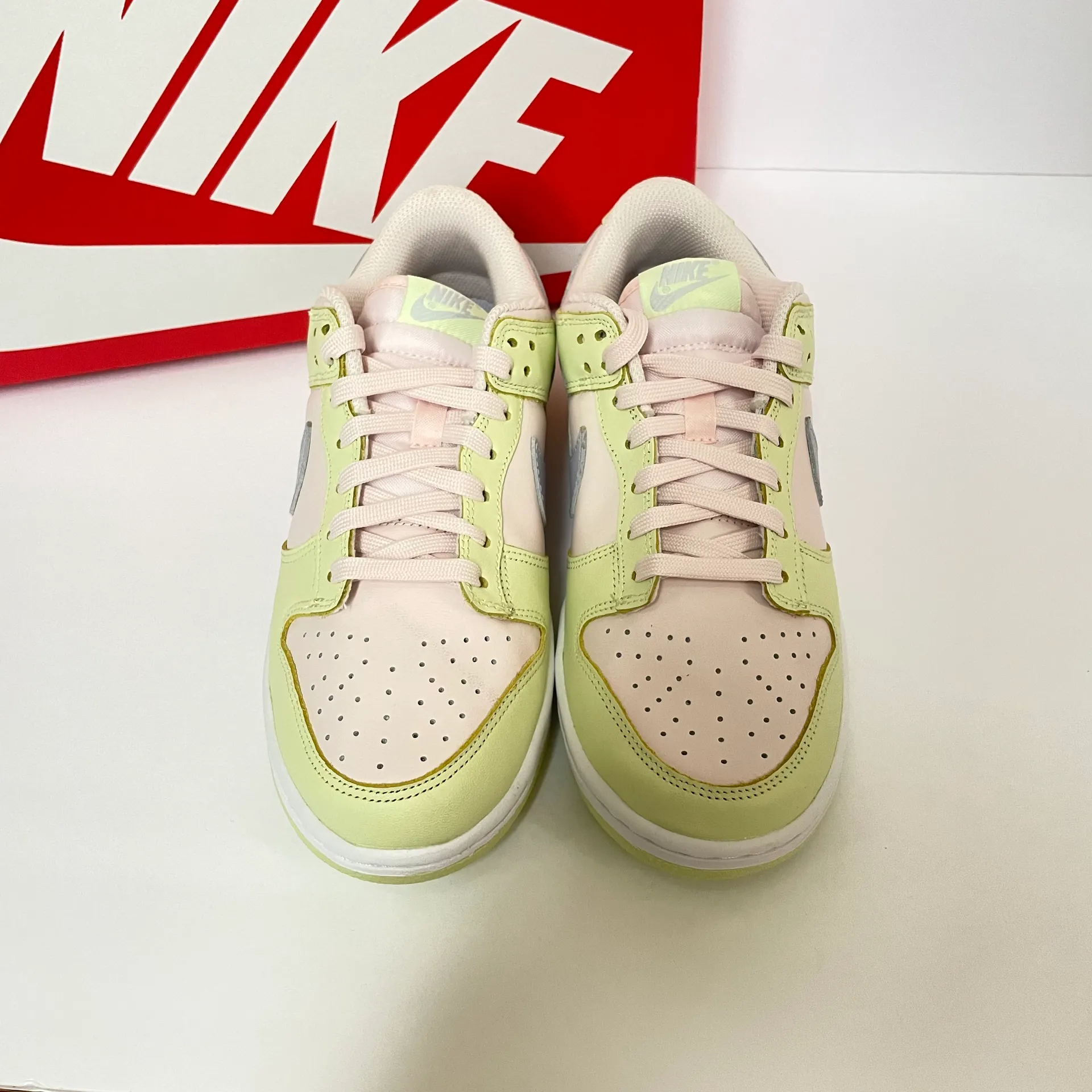 Women Dunk Low - Image 2