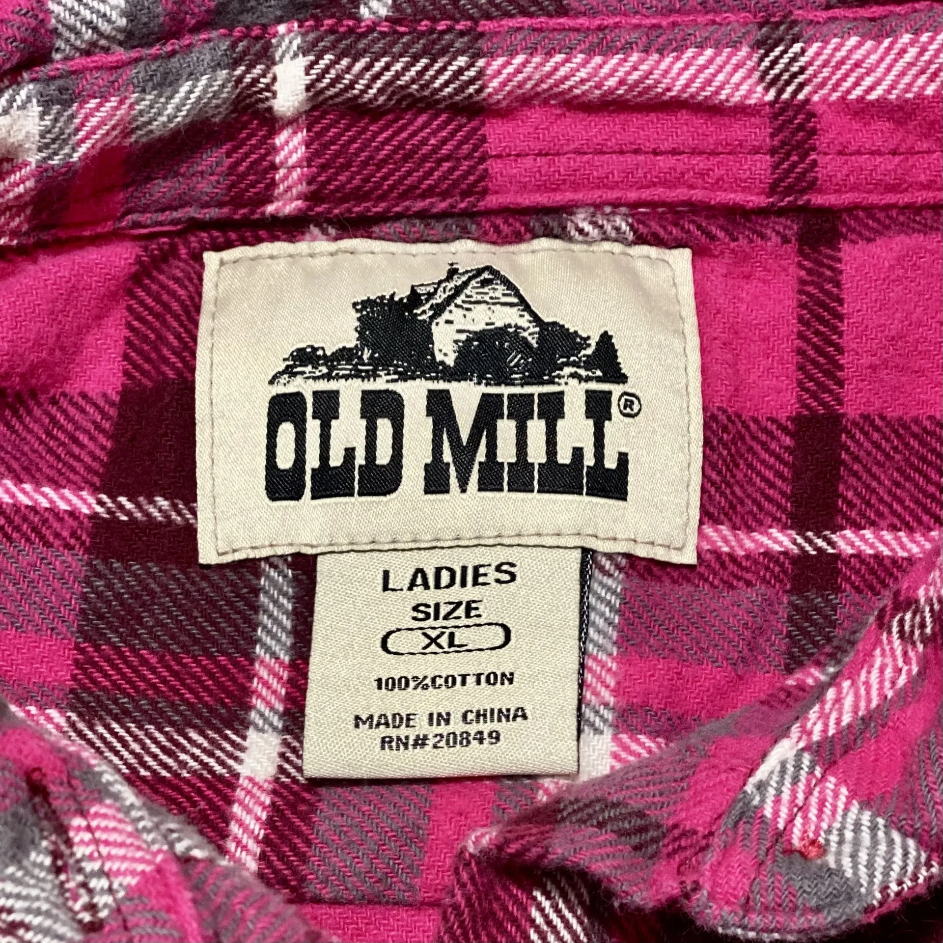 Vintage Old Mill Women’s XL Pink Plaid 100% Cotton Flannel Button Up Shirt - Image 6