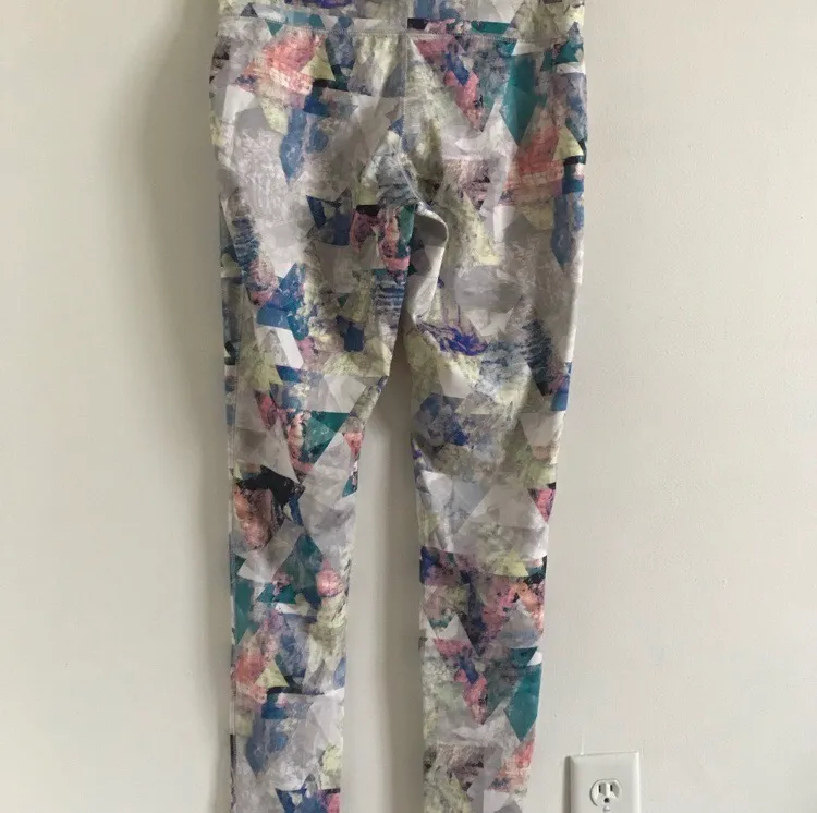 Mossimo Geometric Patterned Leggings - Image 2