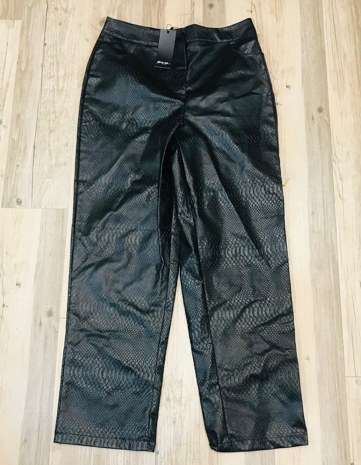 NWT  Black Faux Leather cropped pants sz 6 - Image 2