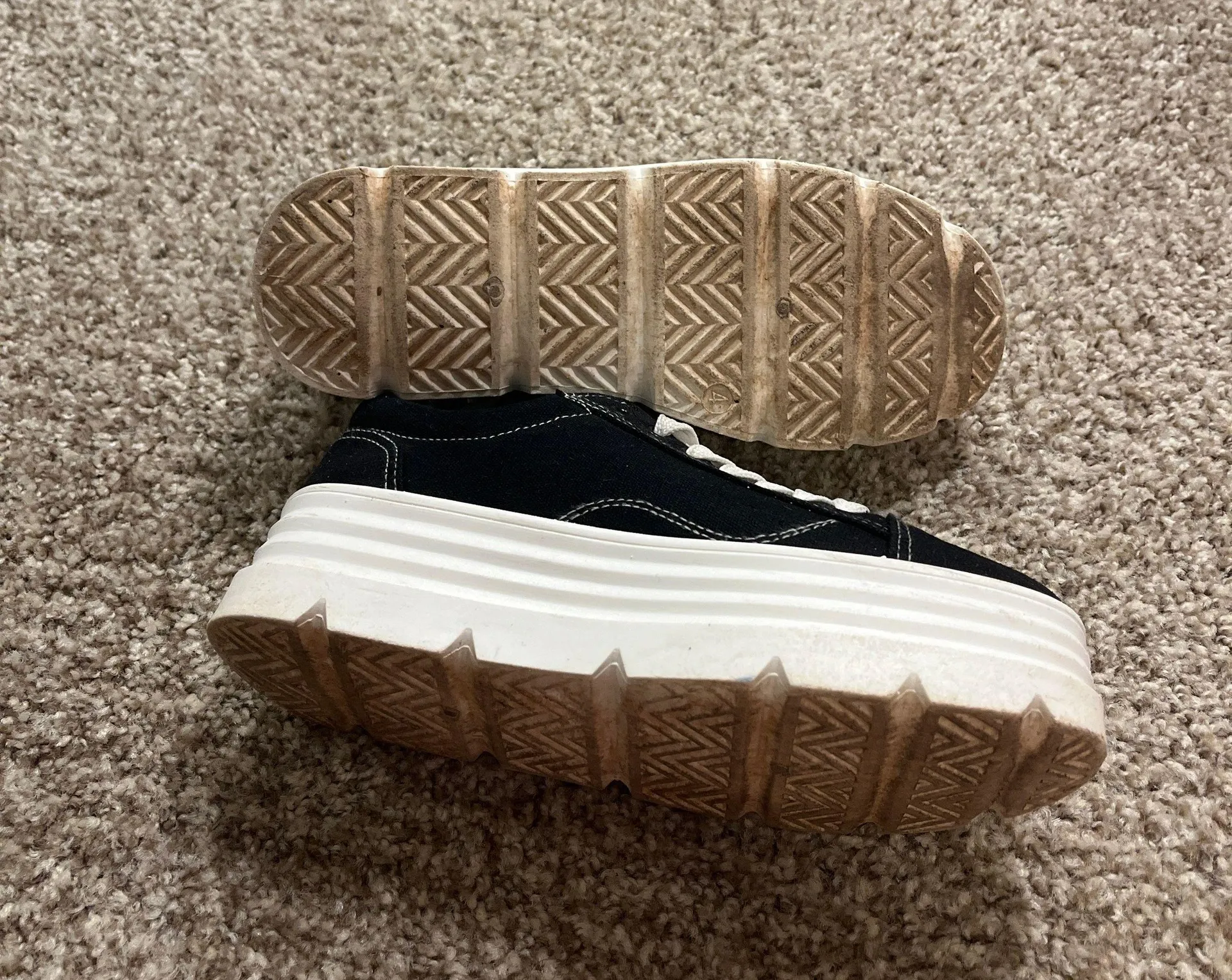 Nasty Gal Flame platform Sneakers - Image 4