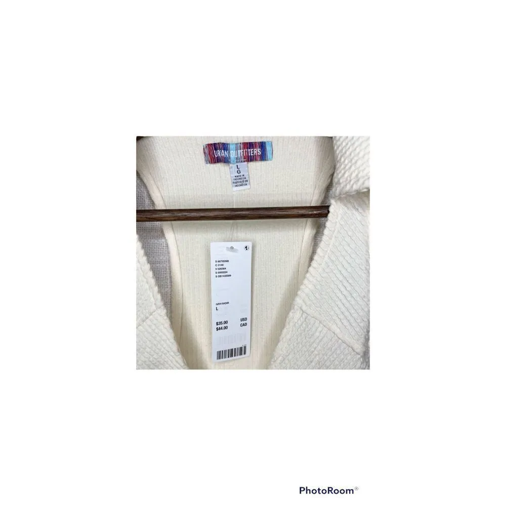 ✨UO Ford Collared Cropped Top✨ - Image 6