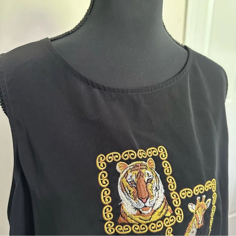 BonWorth Vintage Black Animal Graphic Sleeveless Tank Top - Image 4