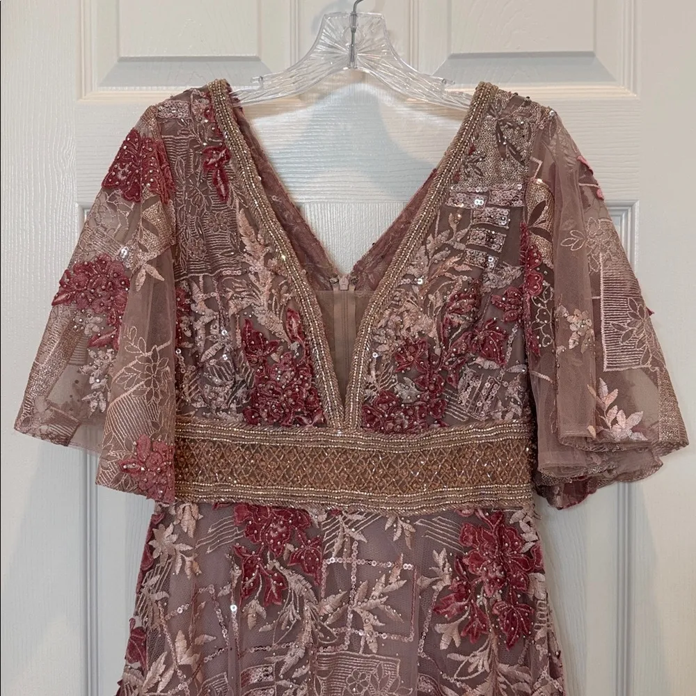 Mac Duggal 20262 Pink Embroidered Flounce Sleeve A Line Gown Size 6 NWT - Image 5