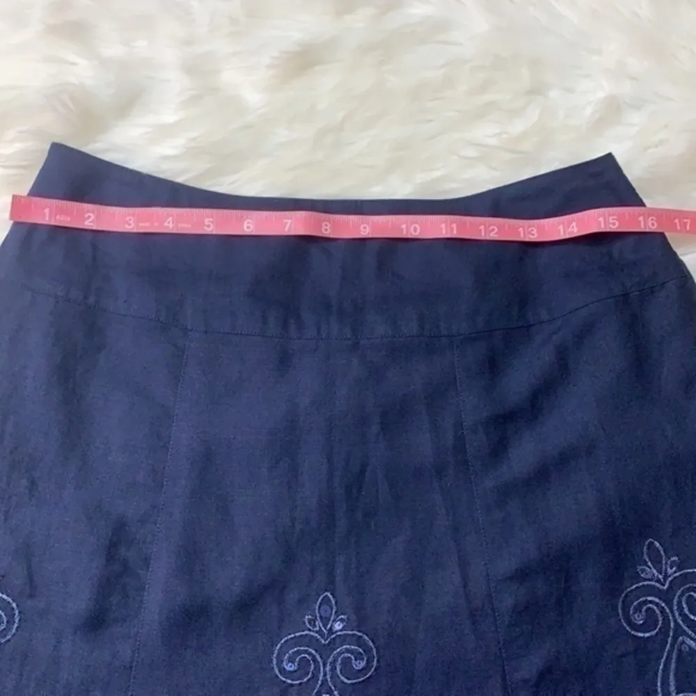 FREE with purchase! Dressbarn linen embroidered sequin skirt lined 10 - Image 4