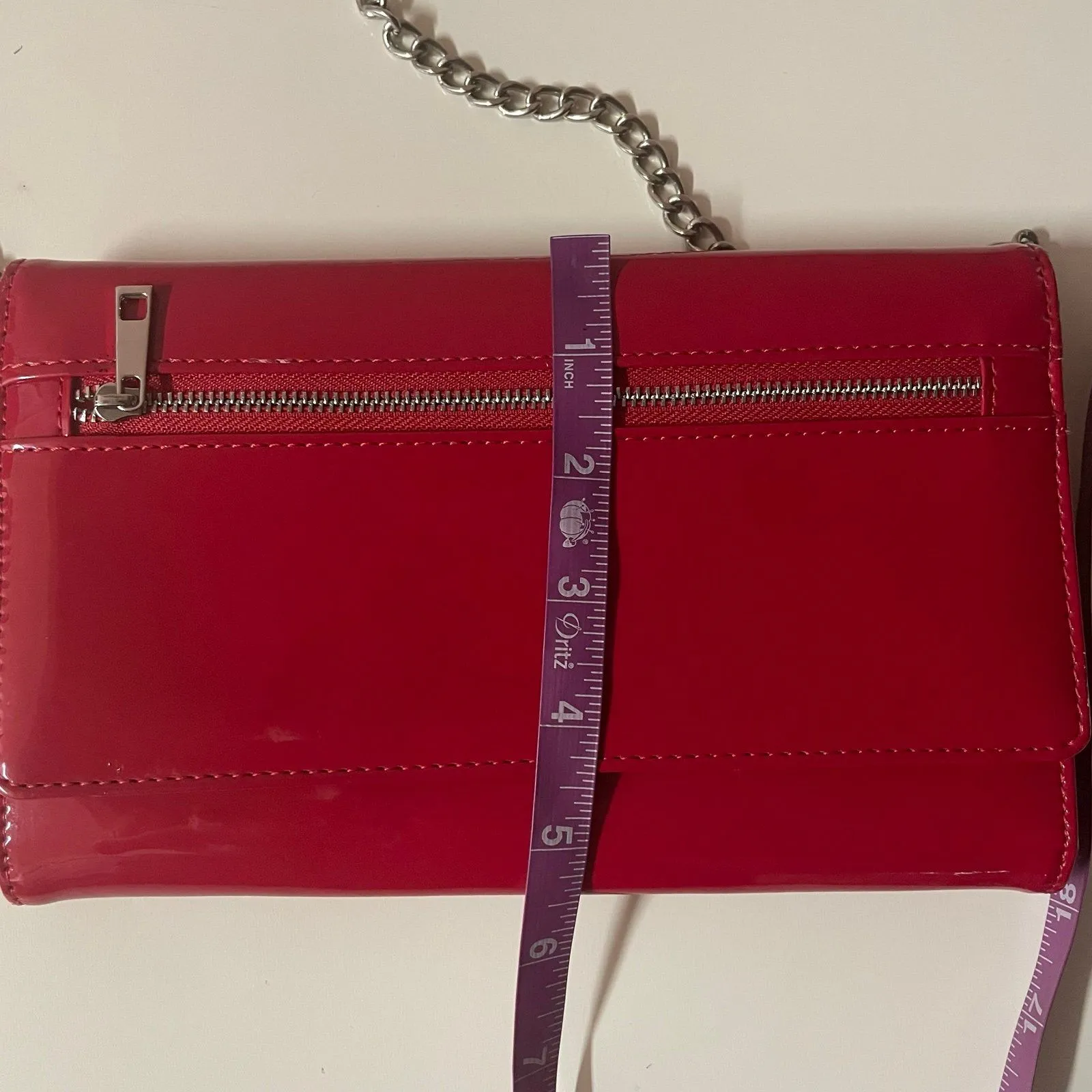 Forever 21 Small Red Patent Faux Leather Chain Strap Crossbody Bag GUC - Image 7