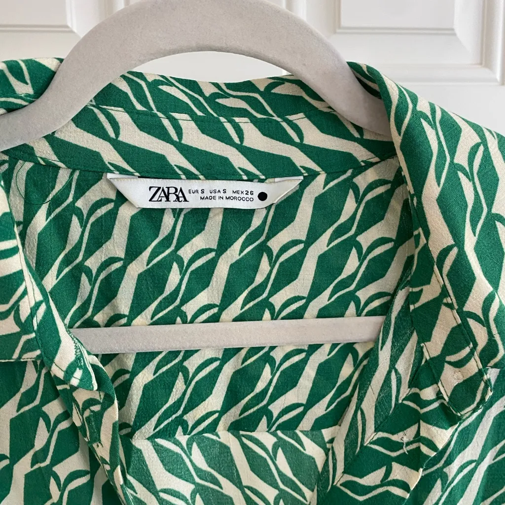 Zara Green Geometric Long Sleeve Dress - Image 6