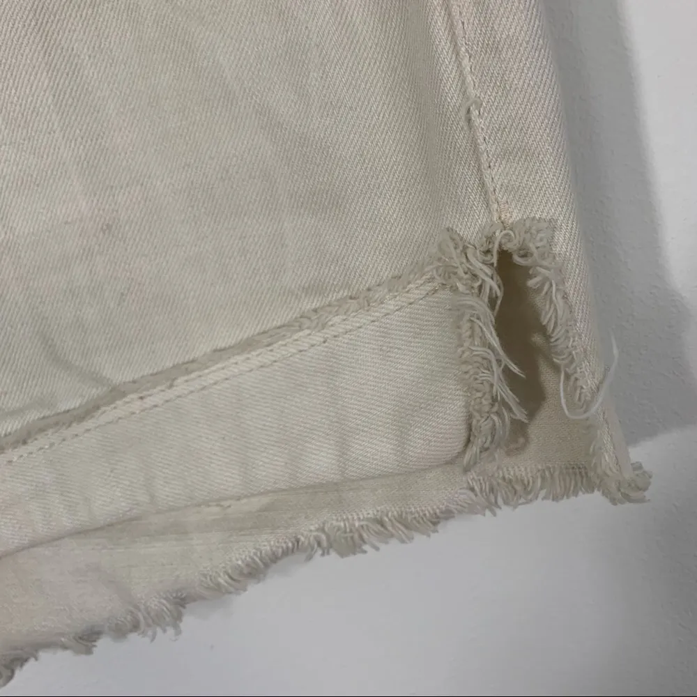 Free People Button Fly Embroidered Frayed Slit Hem Shorts Size 26 - Image 6