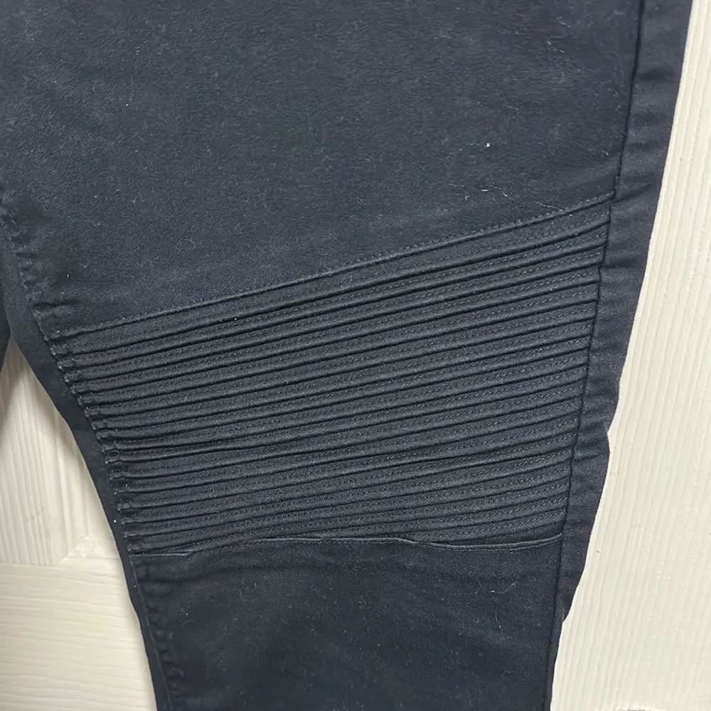 Tinsel Black Skinny Pants Size 31 - Image 4