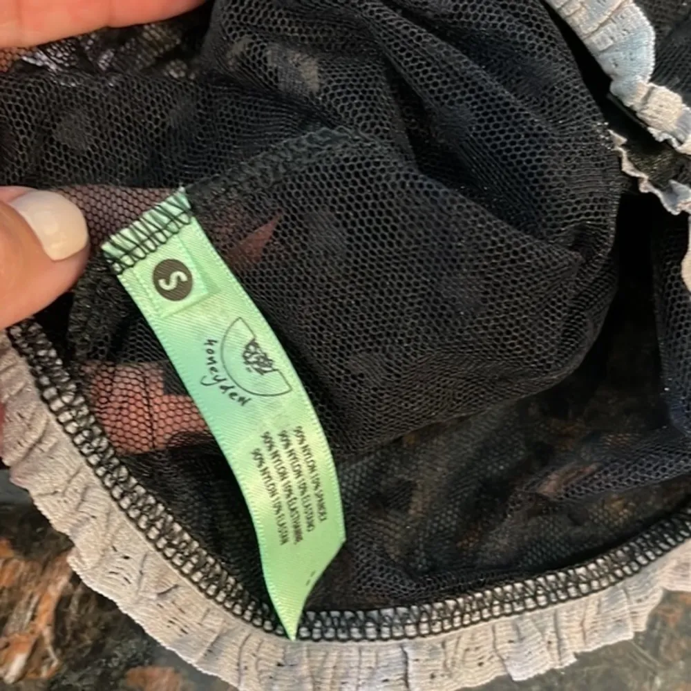 Honeydew lace bodysuit heart print - Image 4