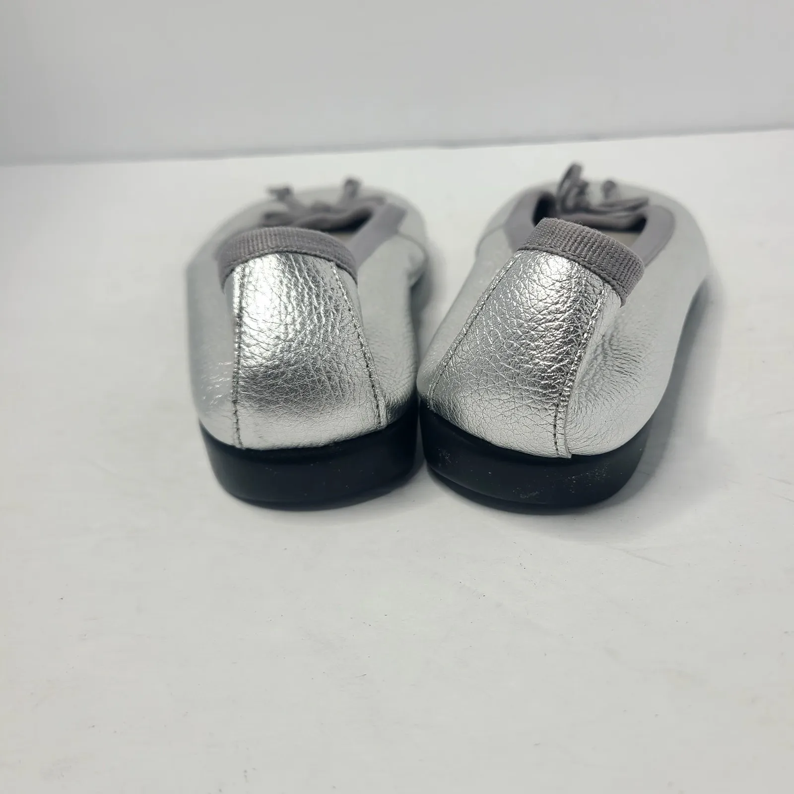 Aerosoles Stitch-N-Turn Silver Ballet Flats Comfort‎ Slip On Shoes US 7.5 - Image 6