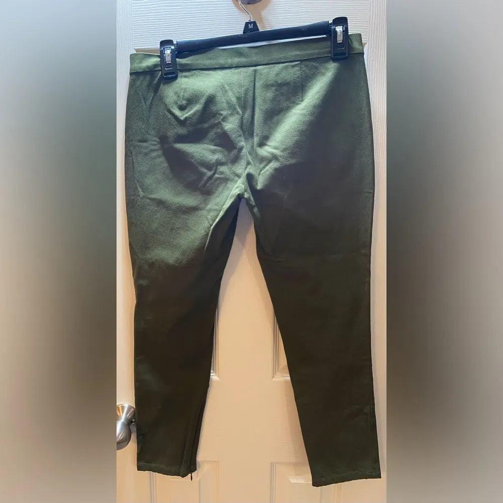 Banana Republic | Sloan Olive Green Ankle Pants, Size 4 Petite - Image 5