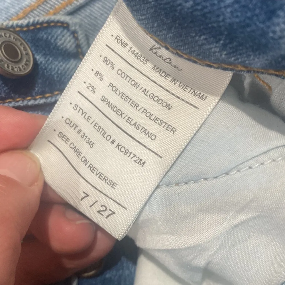 KanCan Women's Light Blue Estilo Signature High Rise Flare Stretch Jean 7/27 - Image 5