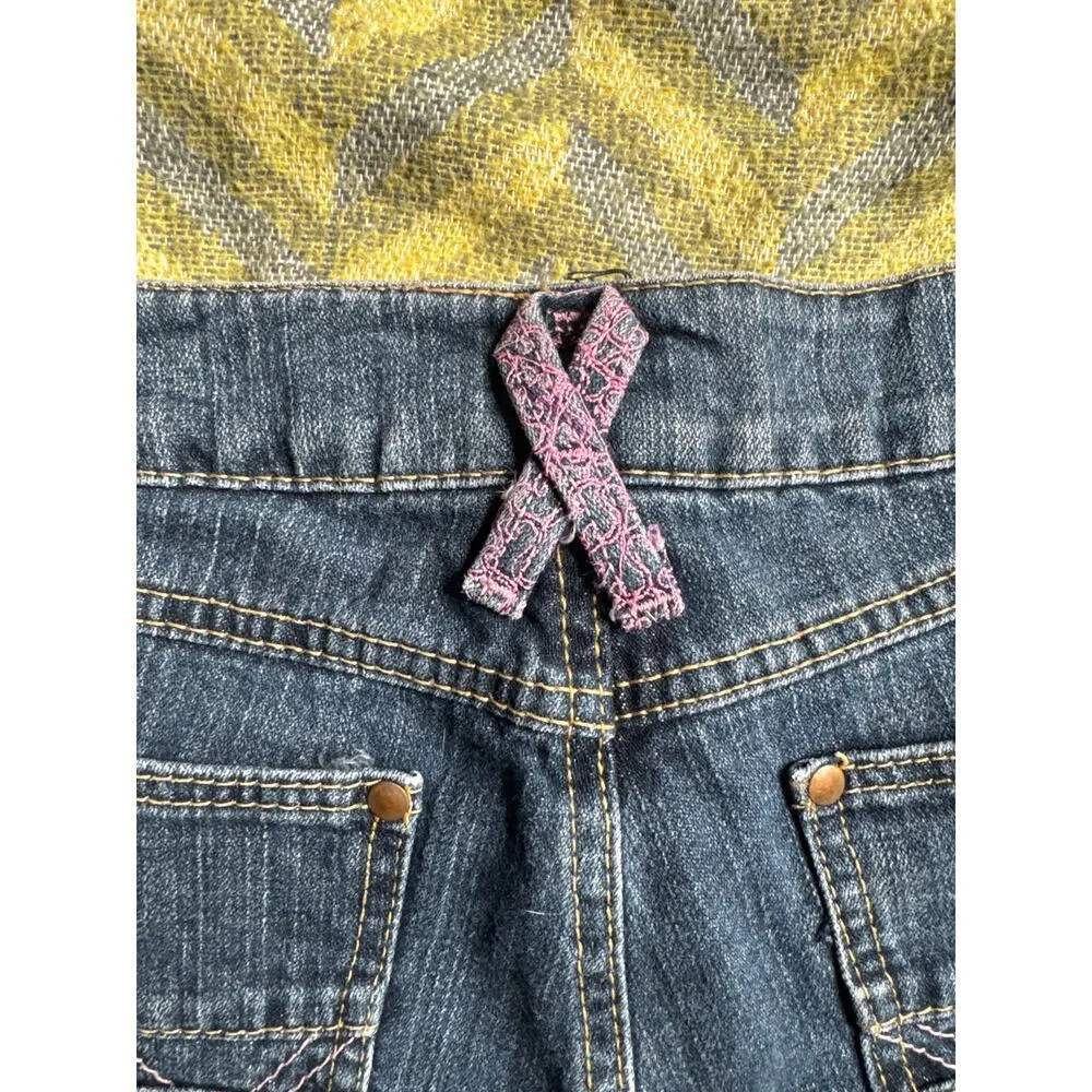 Women's Wrangler Breast Cancer Awareness Jeans Size 7/8 x 35, Bootcut Midrise - Image 7