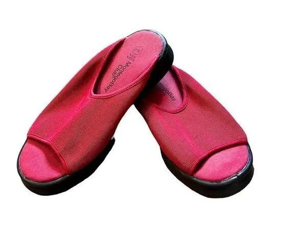 Montego Bay Club Women’s Red Stretch Slip ons Size 6 Wide - Image 1
