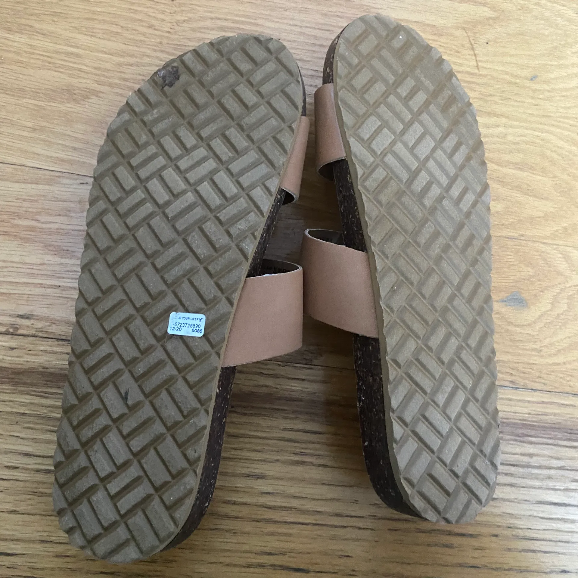 Brown Double Band Sandal Size 6 - Image 3