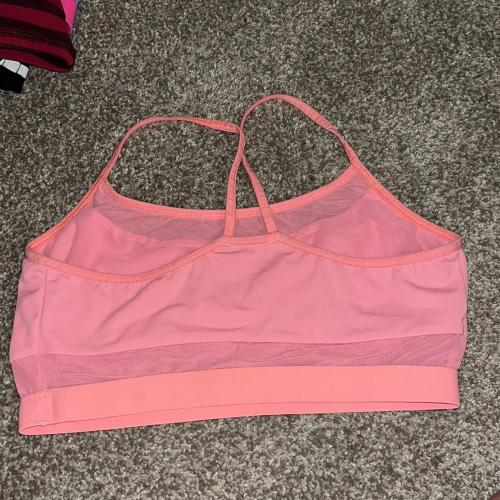 VS size small non padded sports bra - Image 2