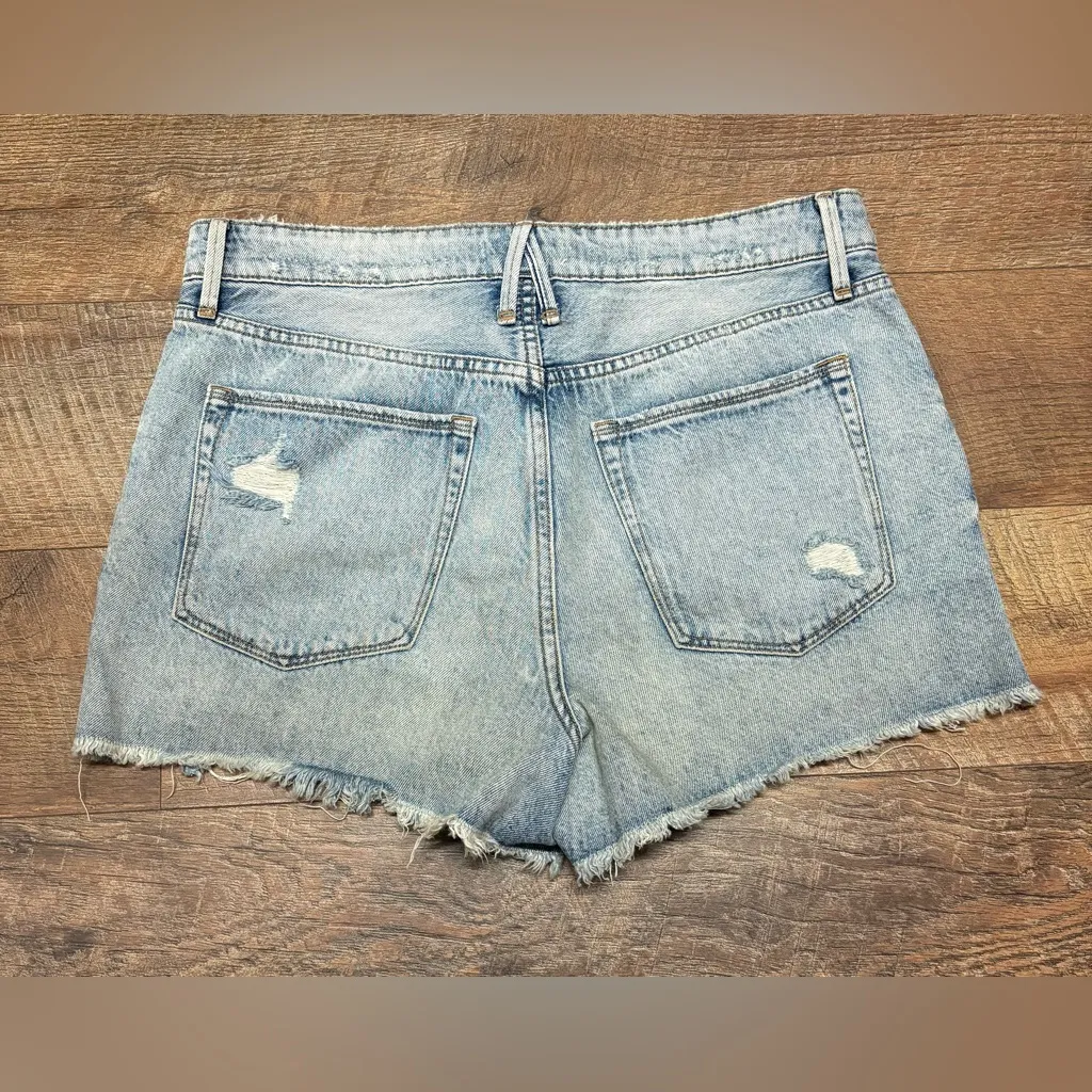 Good American High Rise 100% Cotton Distressed Denim Shorts Size 10 - Image 4