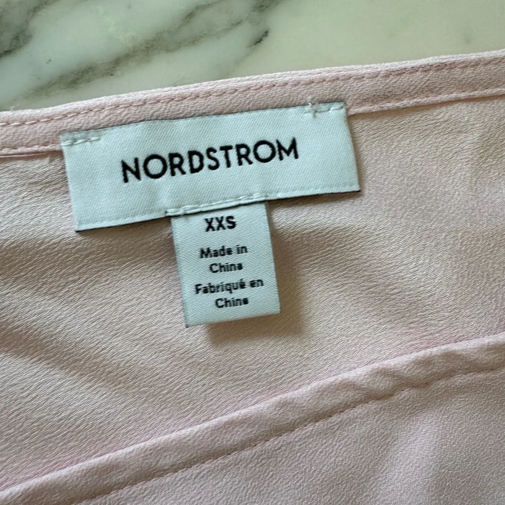 NWT Nordstrom v-neck camisole pale pink medium everyday chalk pink - Image 7