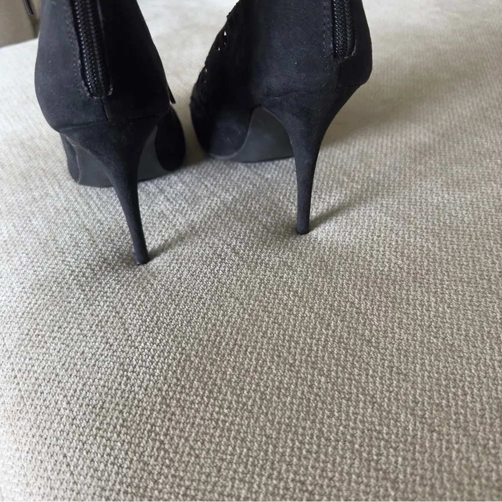 JustFab  black open toe caged high heels shoes party dance sexy - Image 5