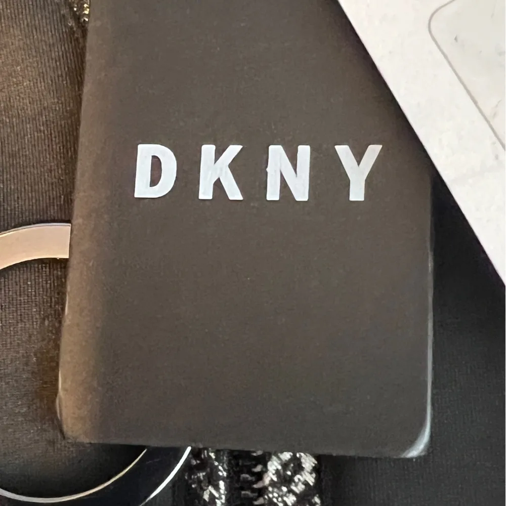 DKNY SZ 6 Sleeveless V-Neck Zip Front & Back Zippered Closure Fit & Flare Dress - Image 12