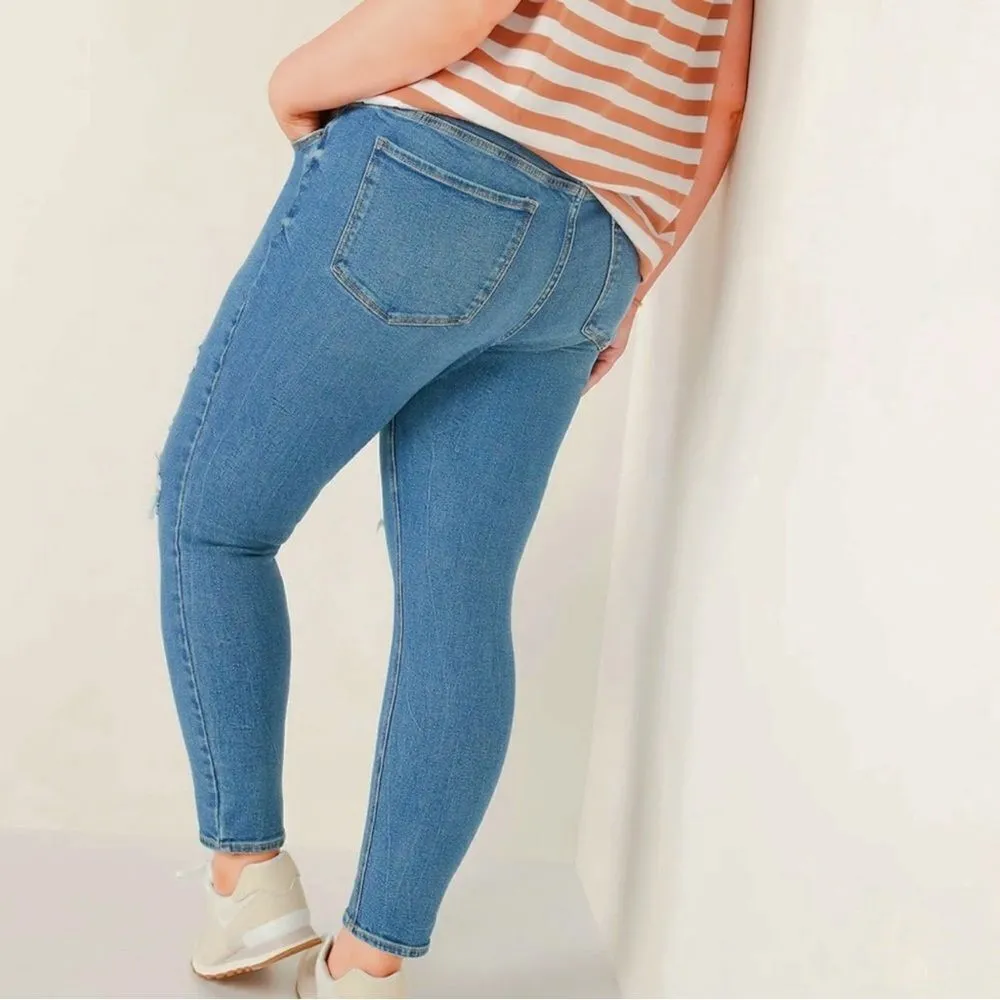 Old Navy Mid-Rise Rockstar Super-Skinny Distressed Jeans NEW Plus Size 28 - Image 2