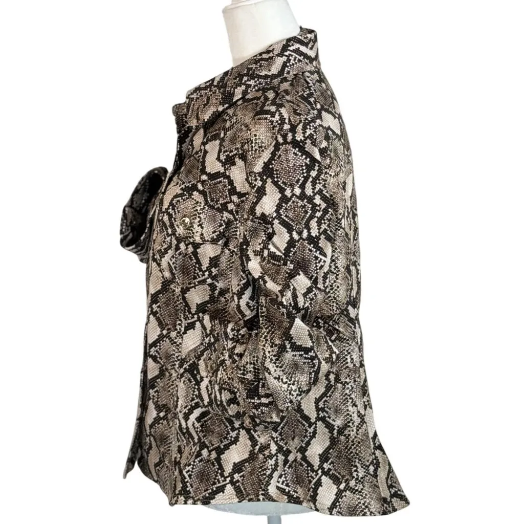 Boston Proper Size M Woman  Sneak Print Button-Up Shirt  Cotton/Spandex Blend - Image 5