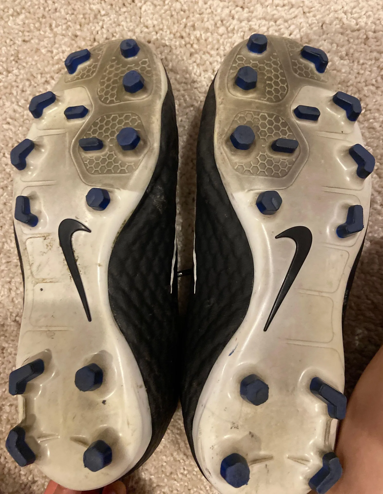 Nike Cleats - Image 4