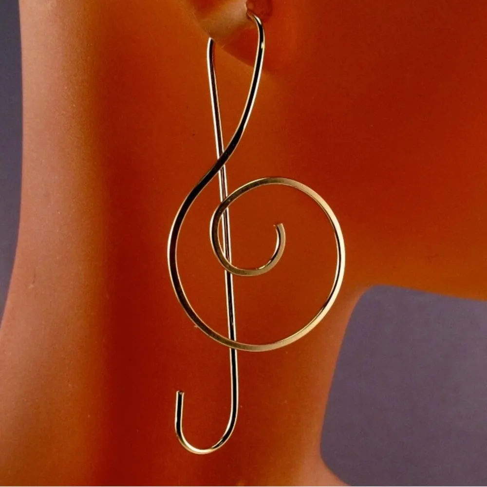Gold treble clef music dangle earrings - Image 4
