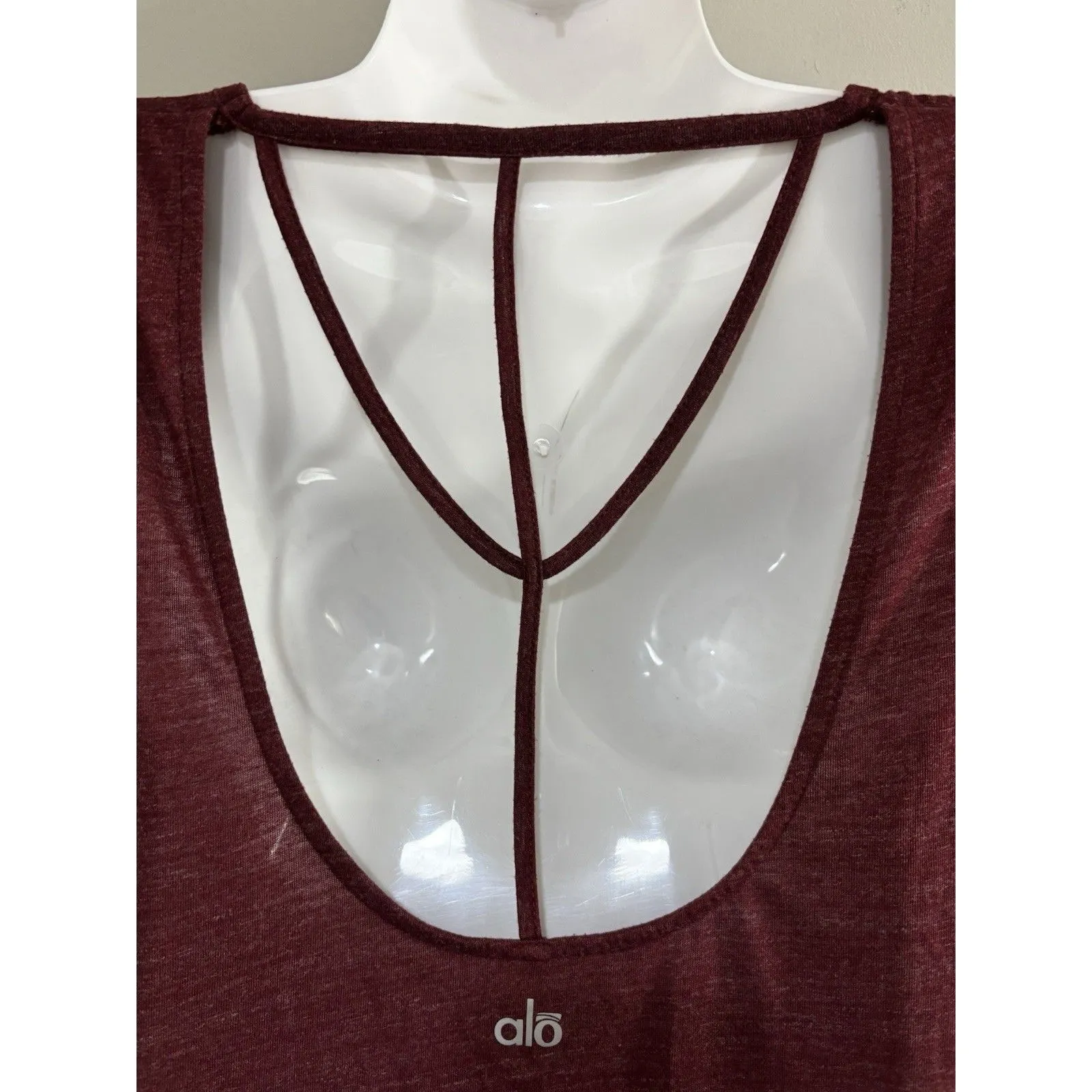 Alo Yoga Cutout Back Short Sleeve Tee Size M Maroon Activewear Athleisure Gym - Image 8