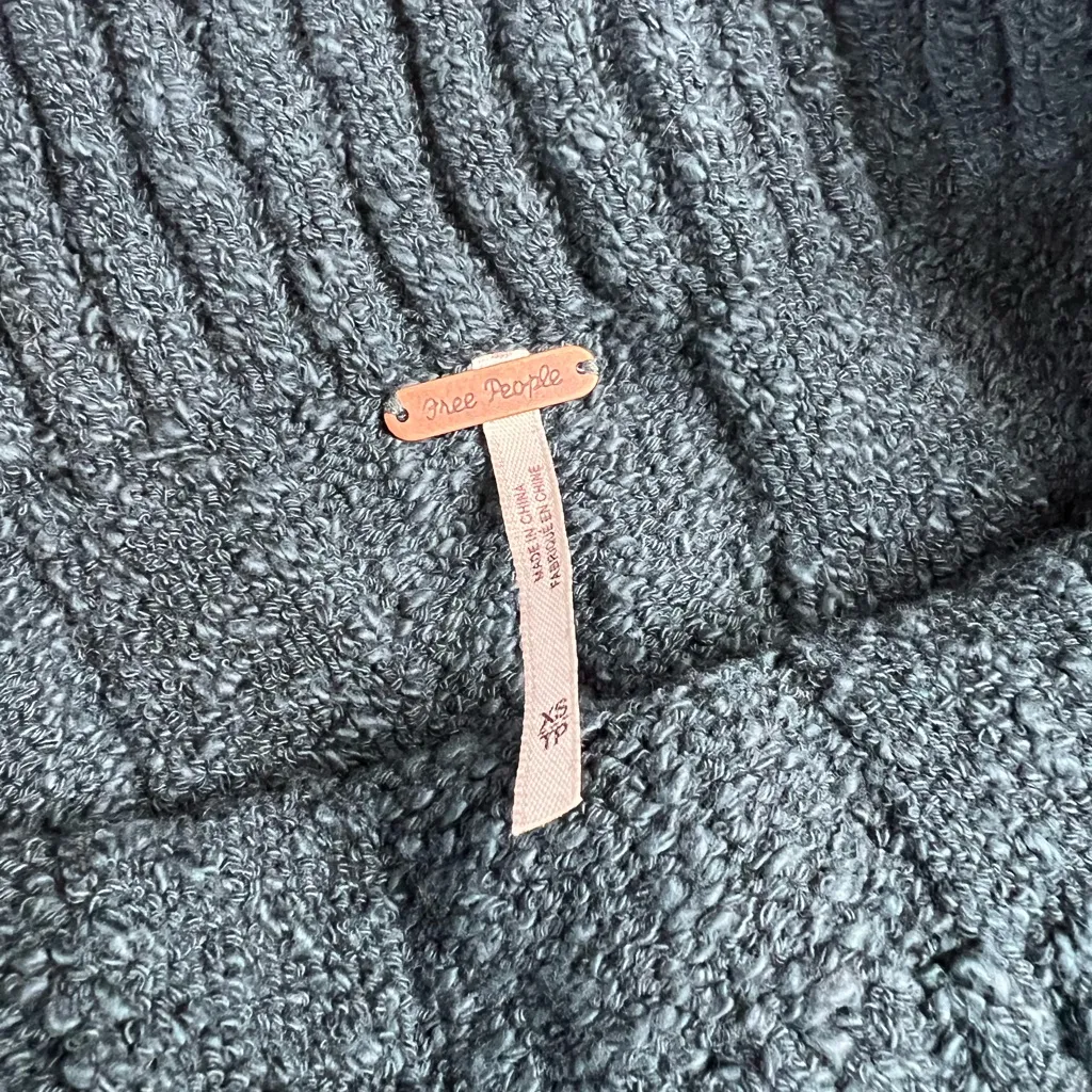 Free People Knit Off The Shoulder Blush Blue Green Sweater Sz XS - Image 3