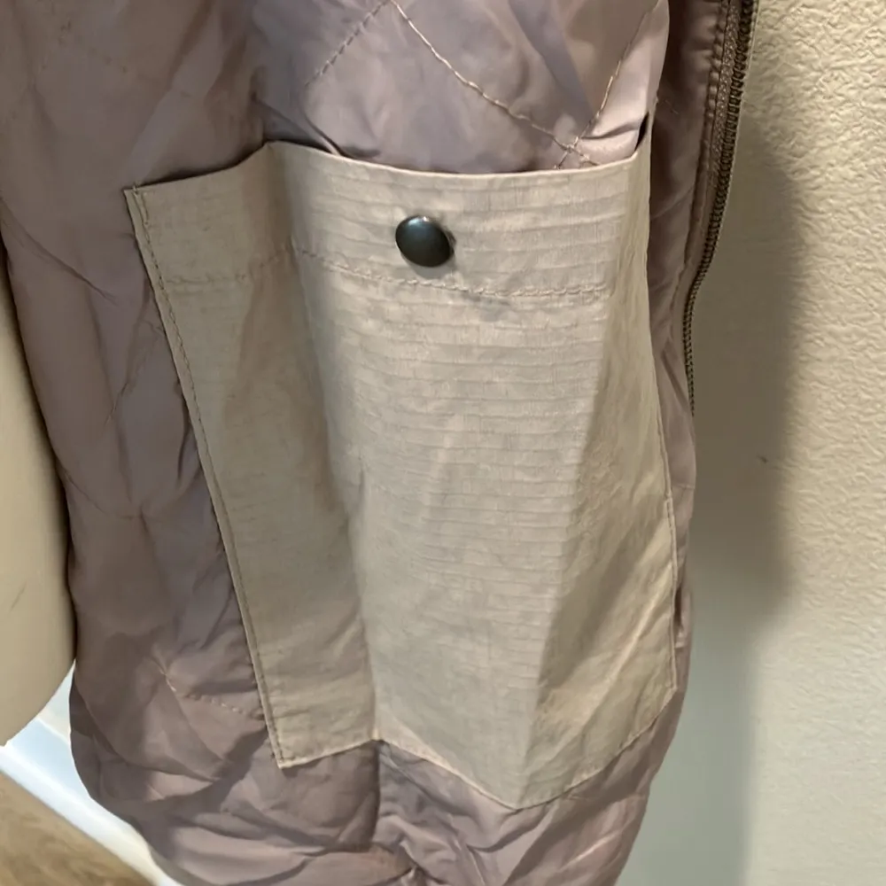 Free Assembly tan bomber jacket pockets inside lined NWOT Size undefined - Image 4