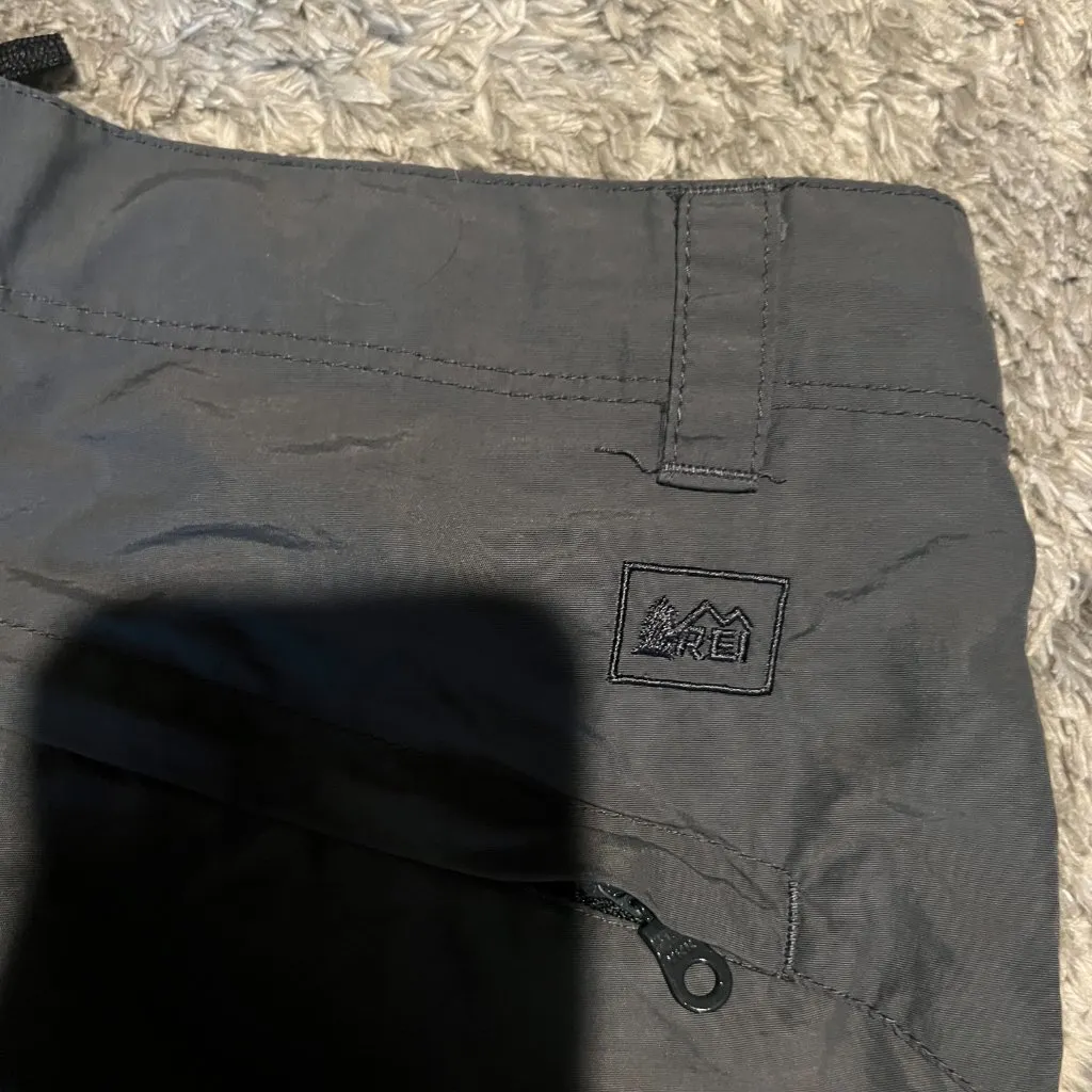 REI Grey shorts size 2 Gray - Image 8