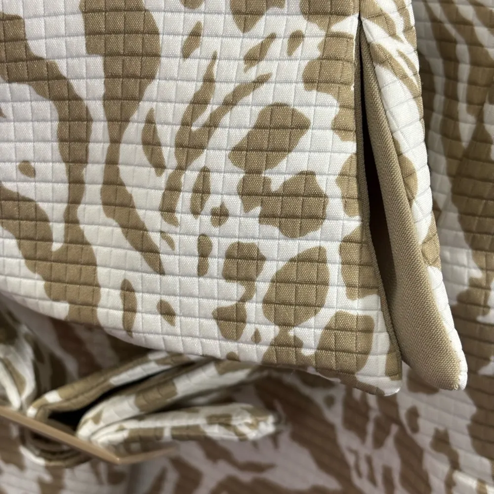 LIZ CLAIBORNE Career Animal Print Blazer, Jacket Size 6. Belt, Neutral, Lined - Image 7