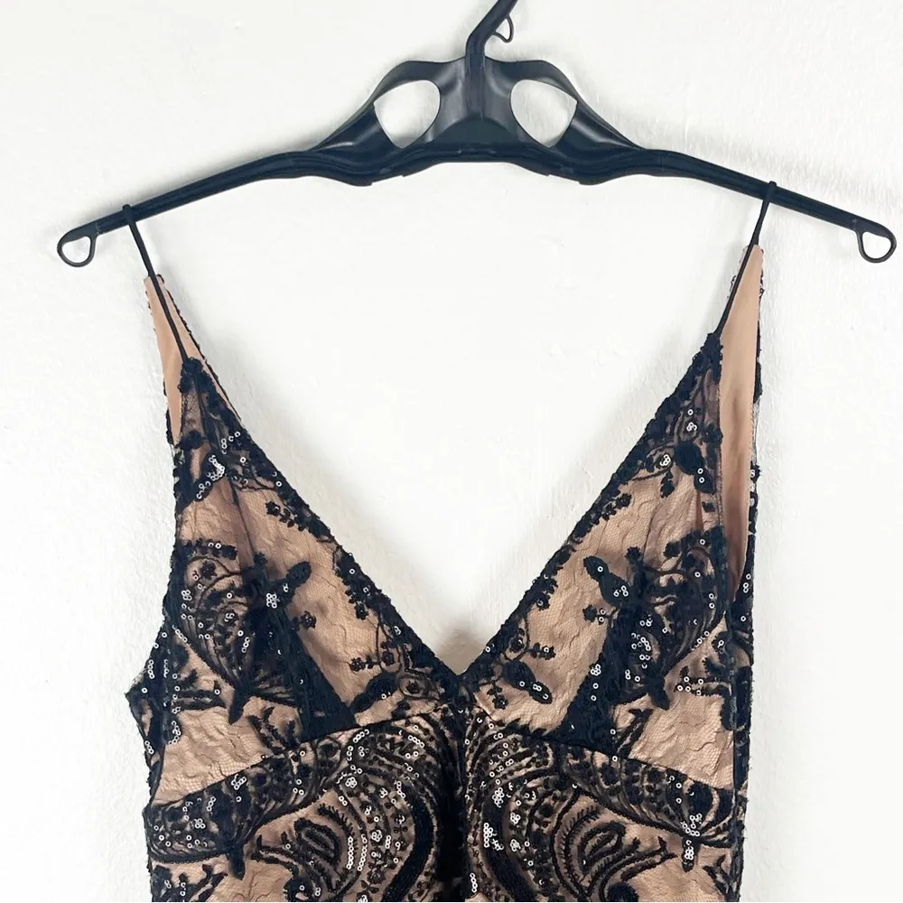 FREE PEOPLE Night Shimmer Black V-Neck Lace Sequin Overlay  Mini Dress, Size 6 - Image 3