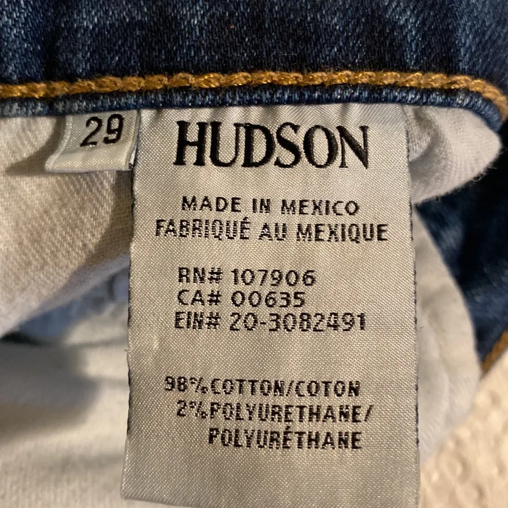 Hudson Amelia Cuffed Knee Short 29 medium blue - Image 7