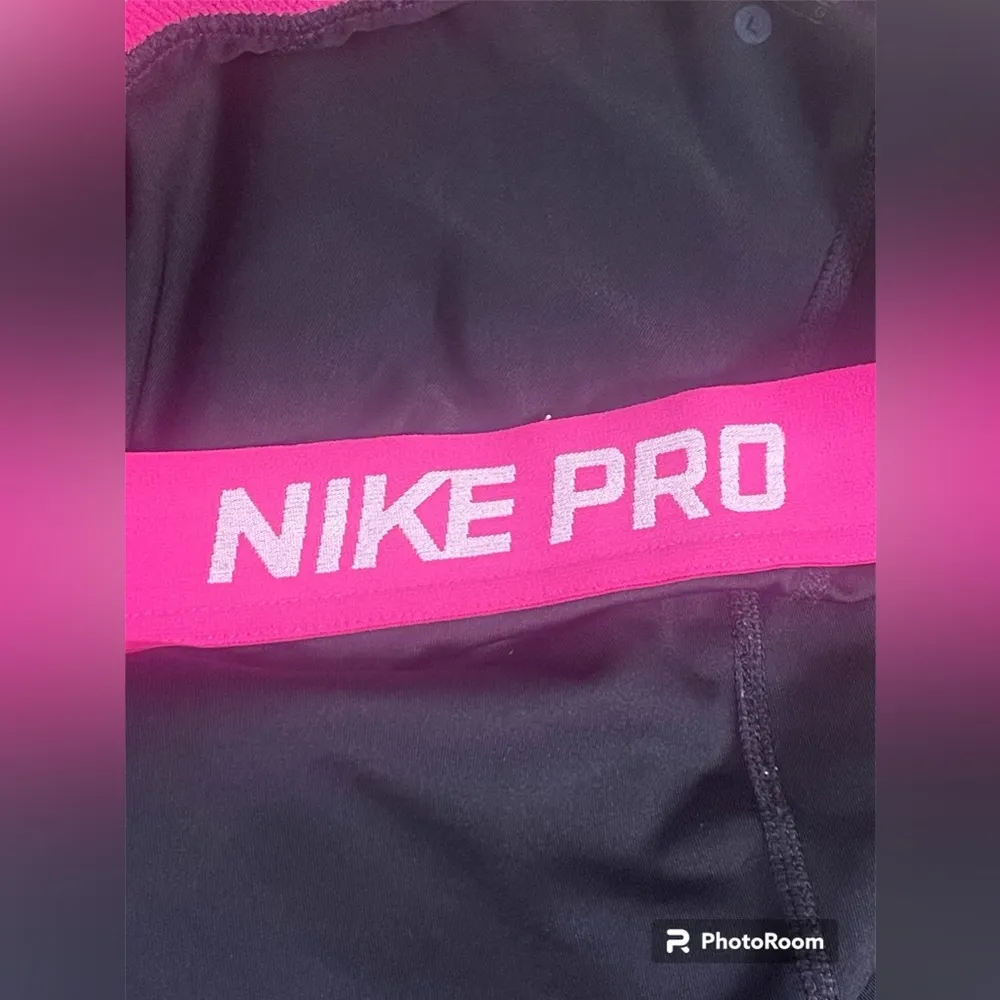Nike Pro 365 dri-fit Cropped leggings with  pink elastic waist size Large - Image 7