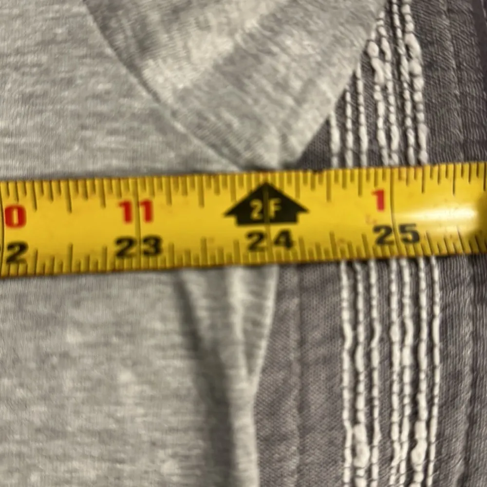 Disney Snow White Mom is the Fairest Grey Graphic T-Shirt Size 2XL EUC #6061 - Image 6