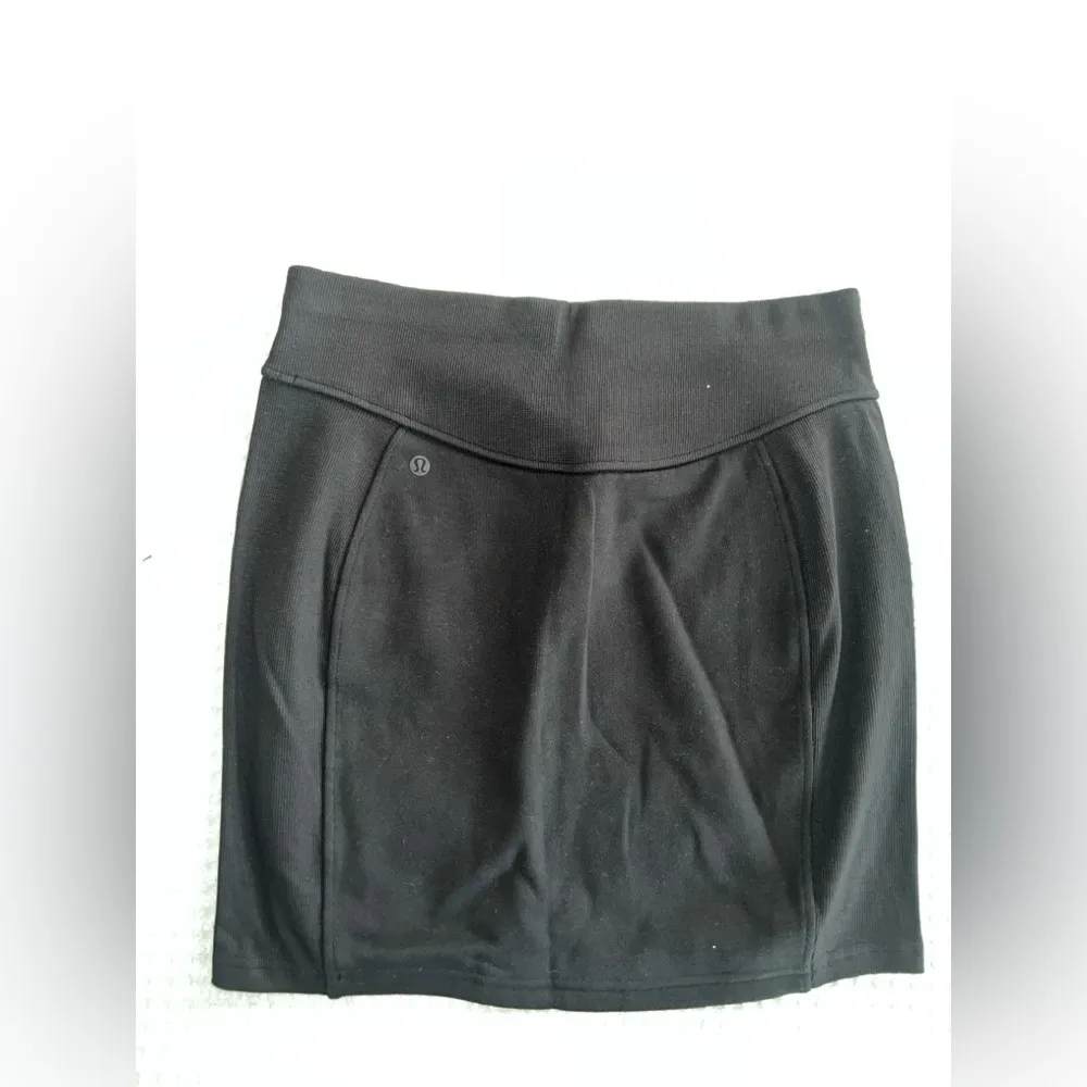 NWT Lululemon Scuba High Rise Mini Skirt Black Size M Medium - Image 6