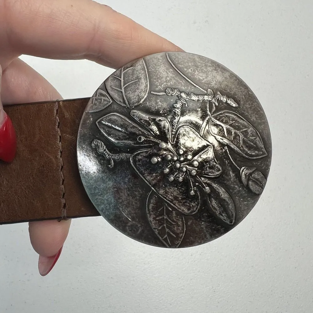 J.Crew  Size Small Genuine Brown Leather Belt with Floral Round Metal Buckle - Image 3