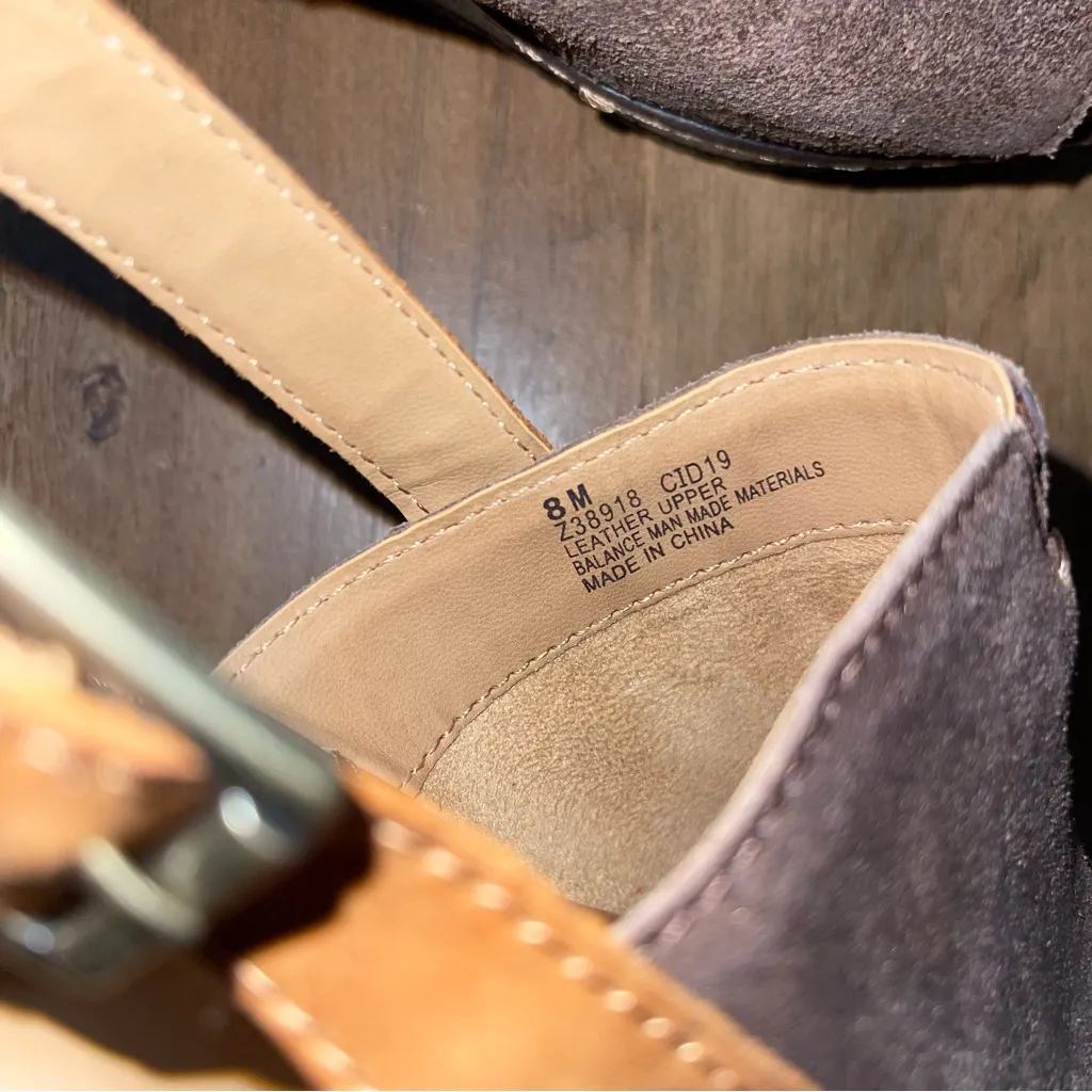 NWT boc Women's Noelle Bronze Wedge Sandal Brown Size 8 - Image 10