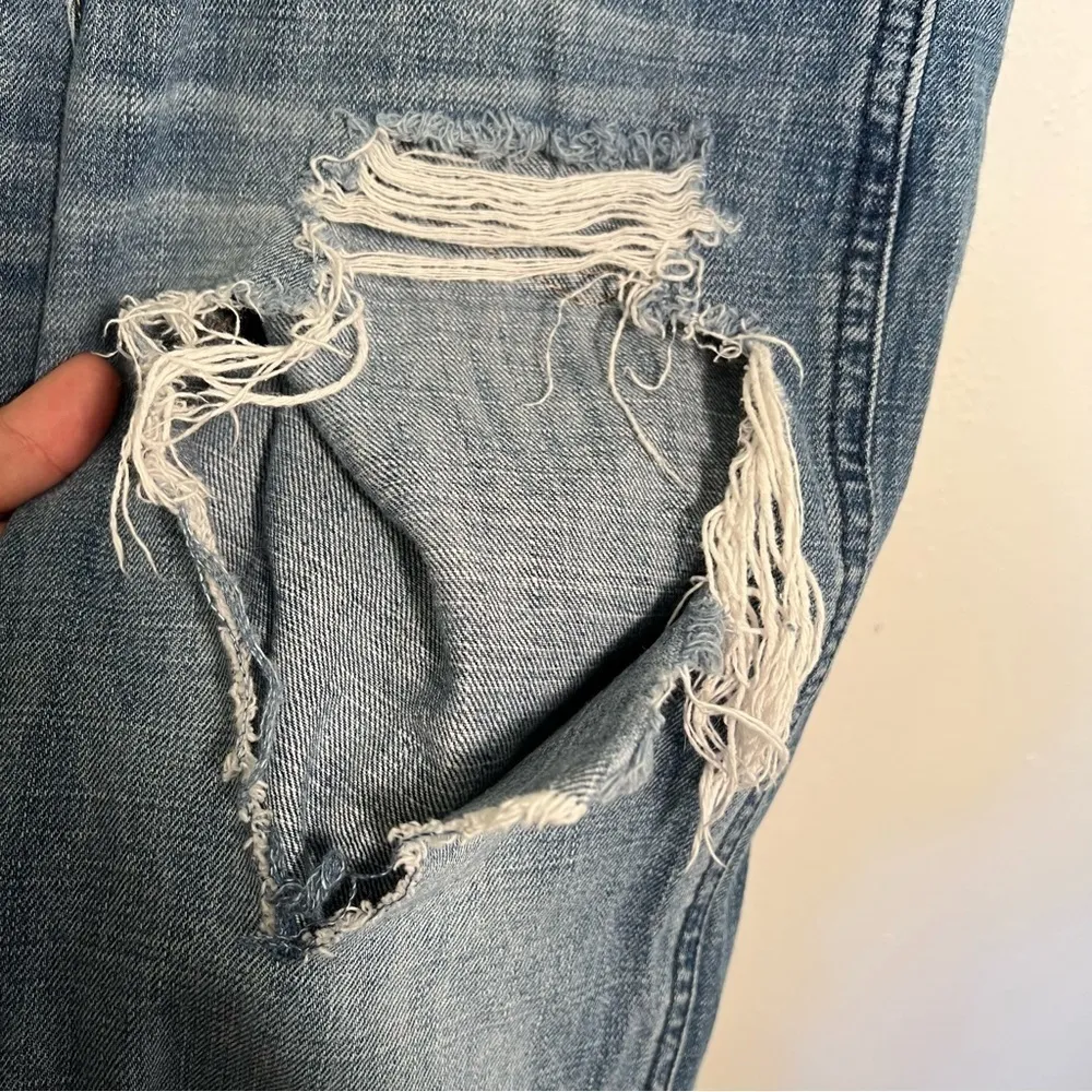 Hollister  Girlfriend High Rise Jean Medium Wash - Image 9