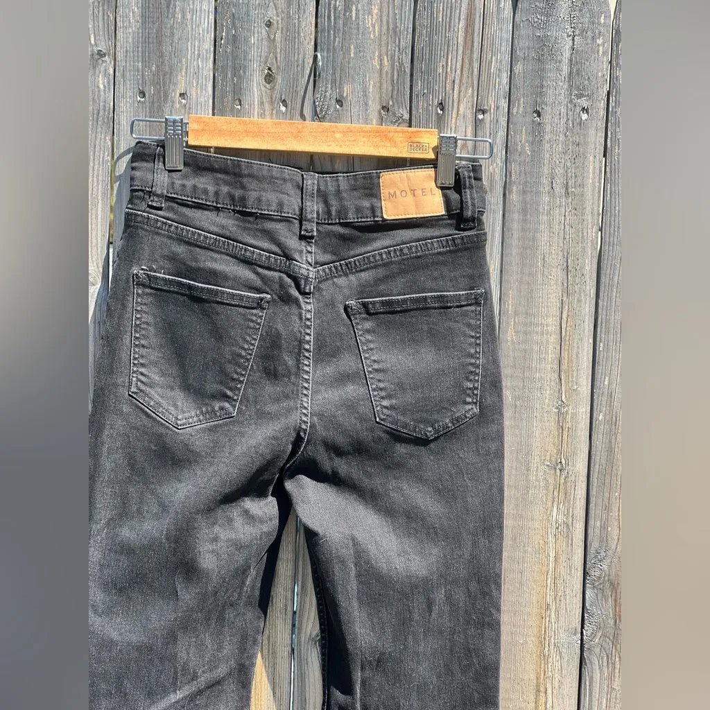 MOTEL Rocks Seam Split Jeans In Black Wash - Image 12